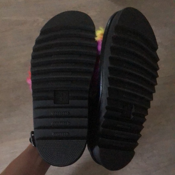 Dr. Martens VOSS II FLUFFY FAUX FUR STRAP SANDALS Size 8 US - Picture 5 of 6